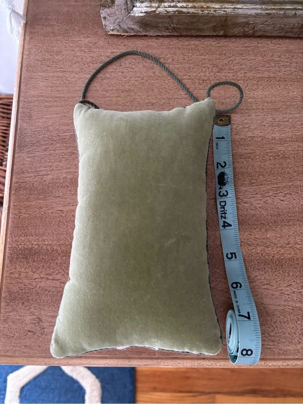 Cottagecore Pineapple Needlepoint Hanging Pillow - Cream & Green
